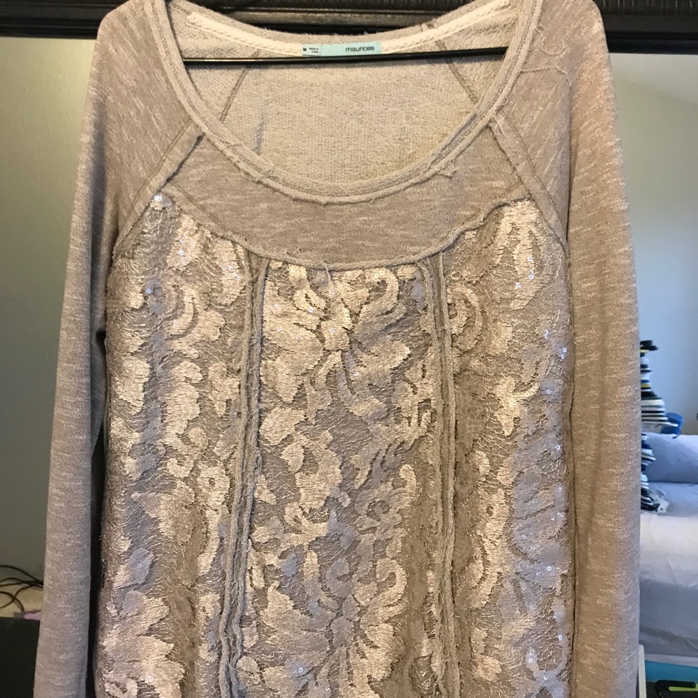 SOLD ❗️Beige long sleeve sweater